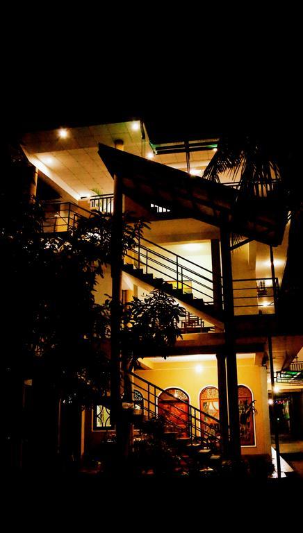 Centra Villa Kataragama Luaran gambar